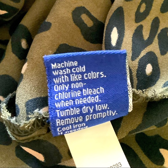 Beautiful Sleeveless Camisole - Picture 10 of 10